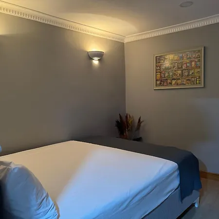 بيت شباب Perahomes اسطنبول