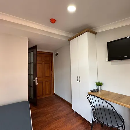 بيت شباب Perahomes *