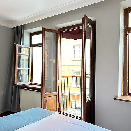 Perahomes بيت شباب اسطنبول