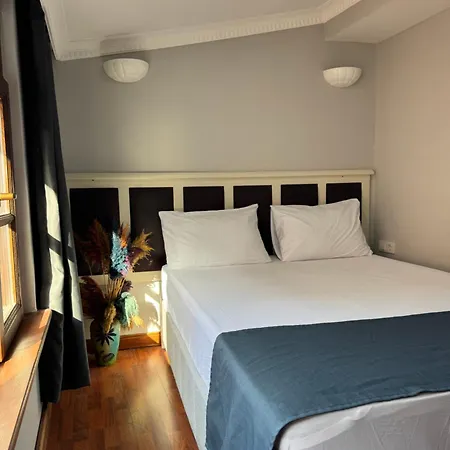Perahomes Aparthotel